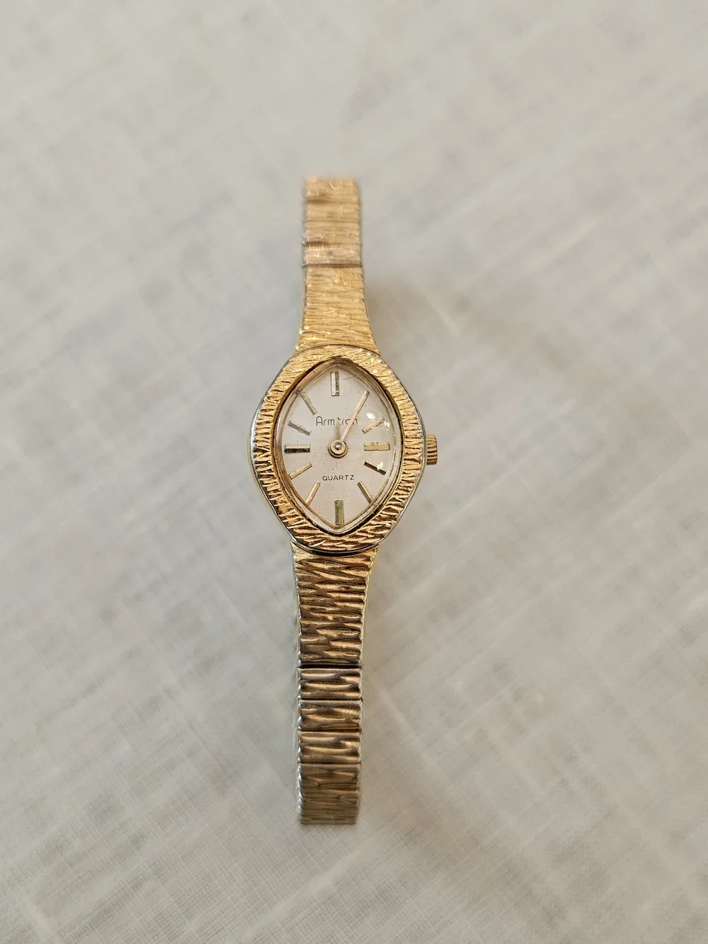 Vintage Armitron Quartz Women's Gold Tone Oval Analog Watch- For Parts /Repair